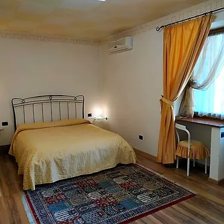 Szálloda Ernestina Miane