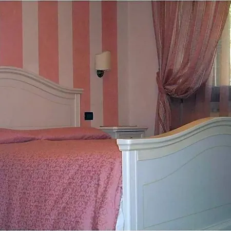 Ernestina Szálloda 2*